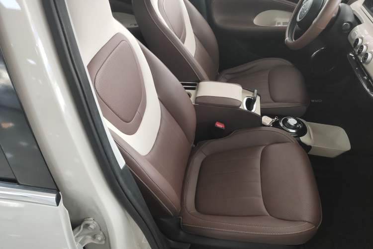 Used Wuling Bingo 2023 410 km Lingxi Deluxe Edition Right Front Seat