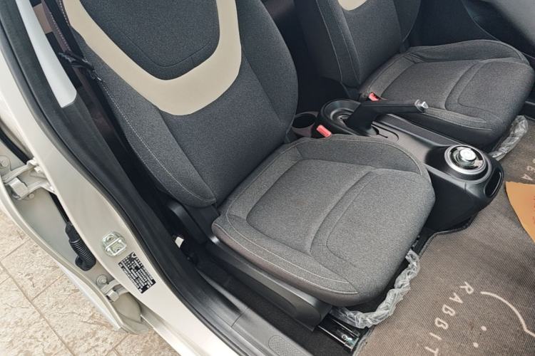 Used Wuling Bingo 2023 203km Light Edition Right Front Seat