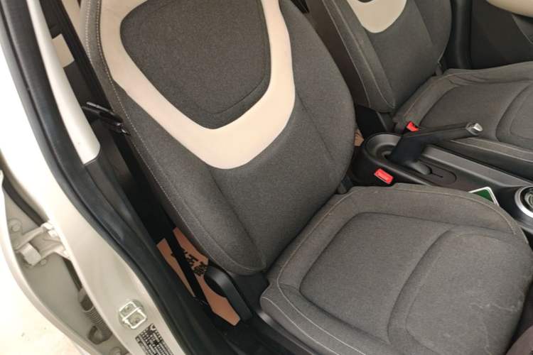 Used Wuling Bingo 2023 333 km Fast-Share Version Right Front Seat