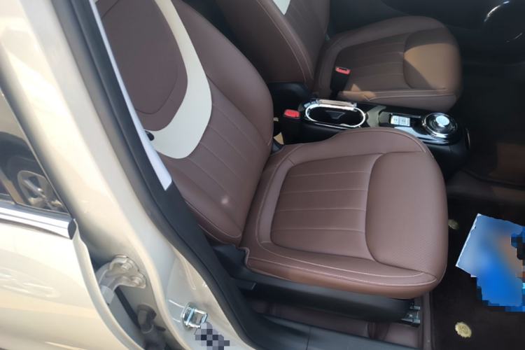 Used Wuling Bingo 2023 410 km Lingxi Deluxe Edition Right Front Seat