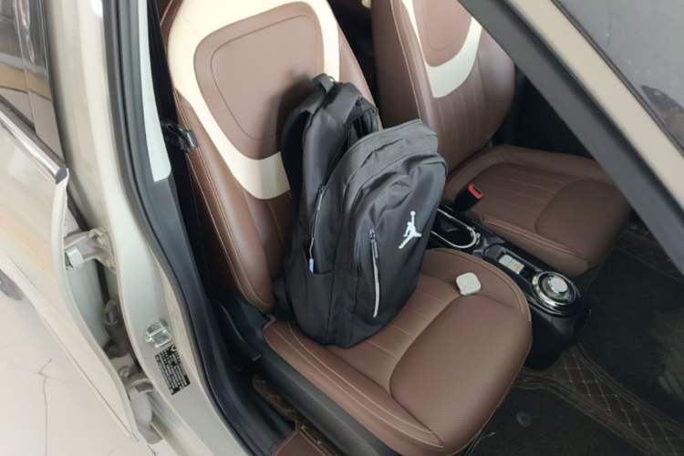 Used Wuling Bingo 2023 410 km Lingxi Deluxe Edition Right Front Seat