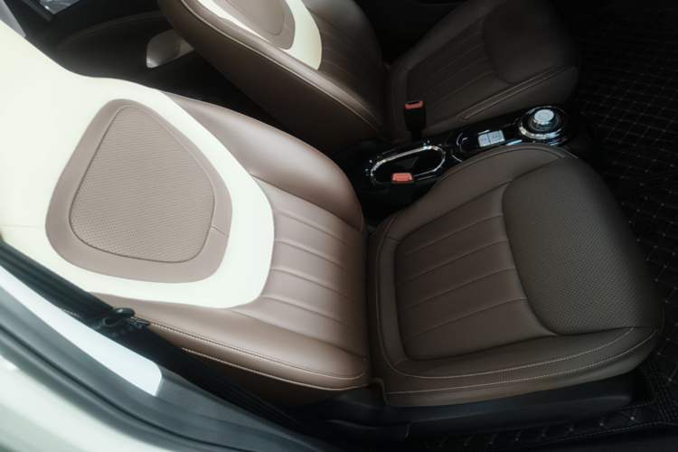 Used Wuling Bingo 2023 333km Enjoy+ Version Right Front Seat