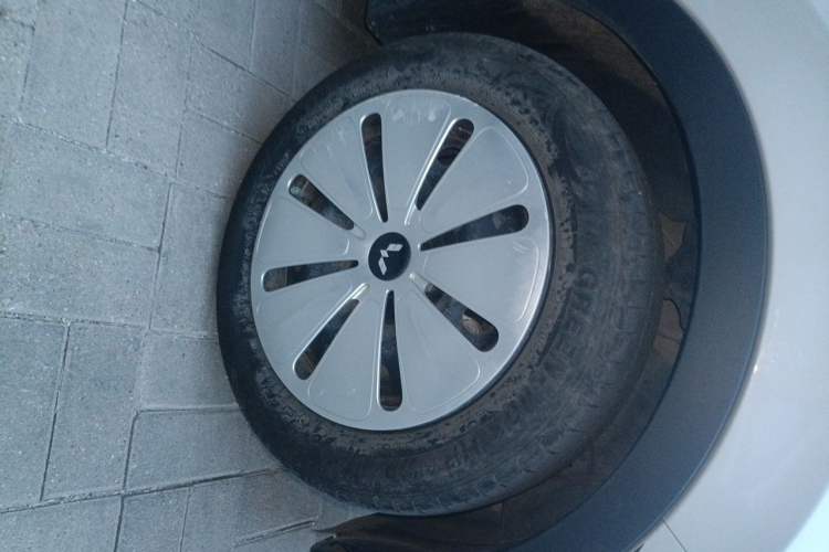 Used Wuling Bingo 2023 203km Light Edition Right Front Wheel Hub
