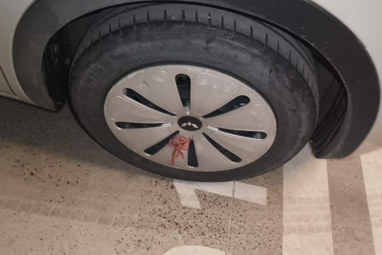 Used Wuling Bingo 2023 333 km Fast-Share Version Right Front Wheel Hub