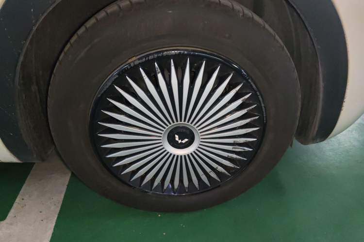 Used Wuling Bingo 2023 333km Enjoy+ Version Right Front Wheel Hub