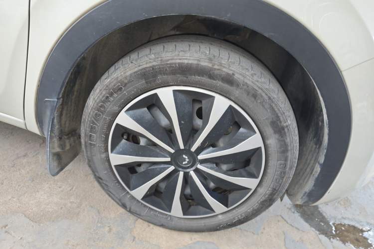 Used Wuling Bingo 2023 203km Light Edition Right Front Wheel Hub