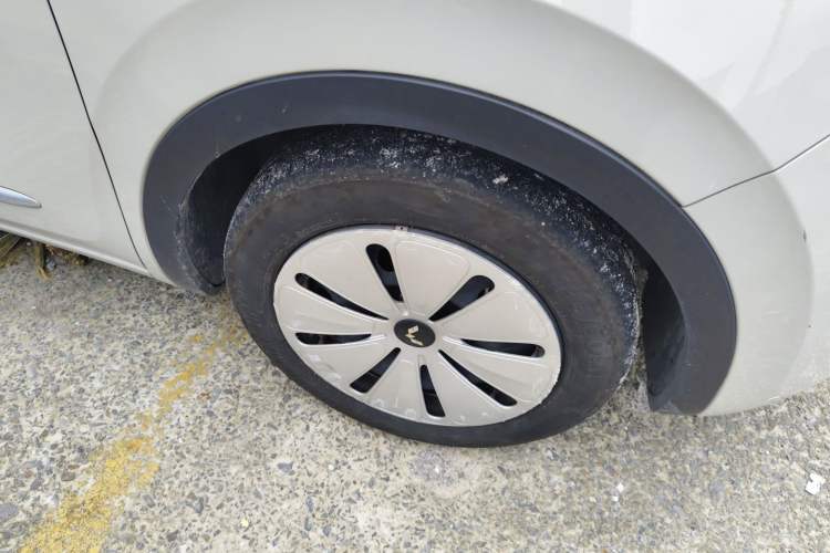 Used Wuling Bingo 2023 333 km Fast-Share Version Right Front Wheel Hub