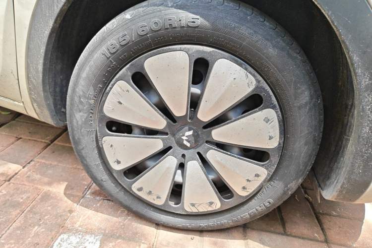 Used Wuling Bingo 2023 333 km Enjoyment Version Right Front Wheel Hub