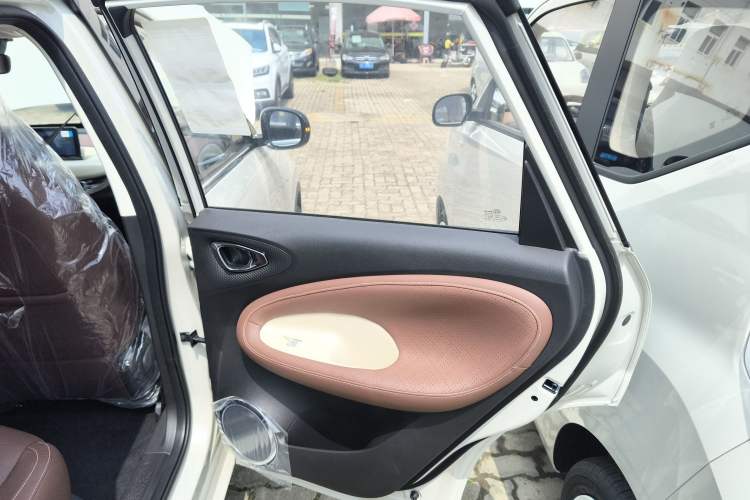 Used Wuling Bingo 2023 333 km Enjoyment Version Right Rear Door Interior