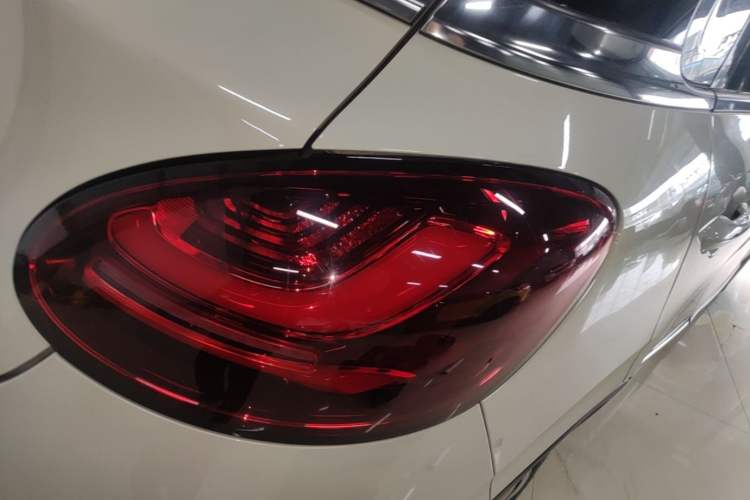 Used Wuling Bingo 2023 333 km Enjoyment Version Right Rear Taillight
