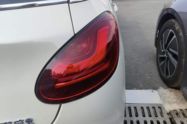 Used Wuling Bingo 2023 410 km Lingxi Deluxe Edition Right Rear Taillight