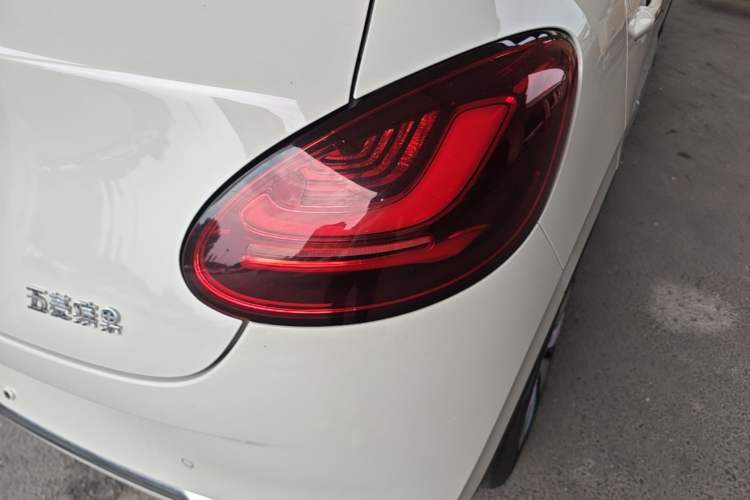 Used Wuling Bingo 2023 203km Comfort Edition Right Rear Taillight
