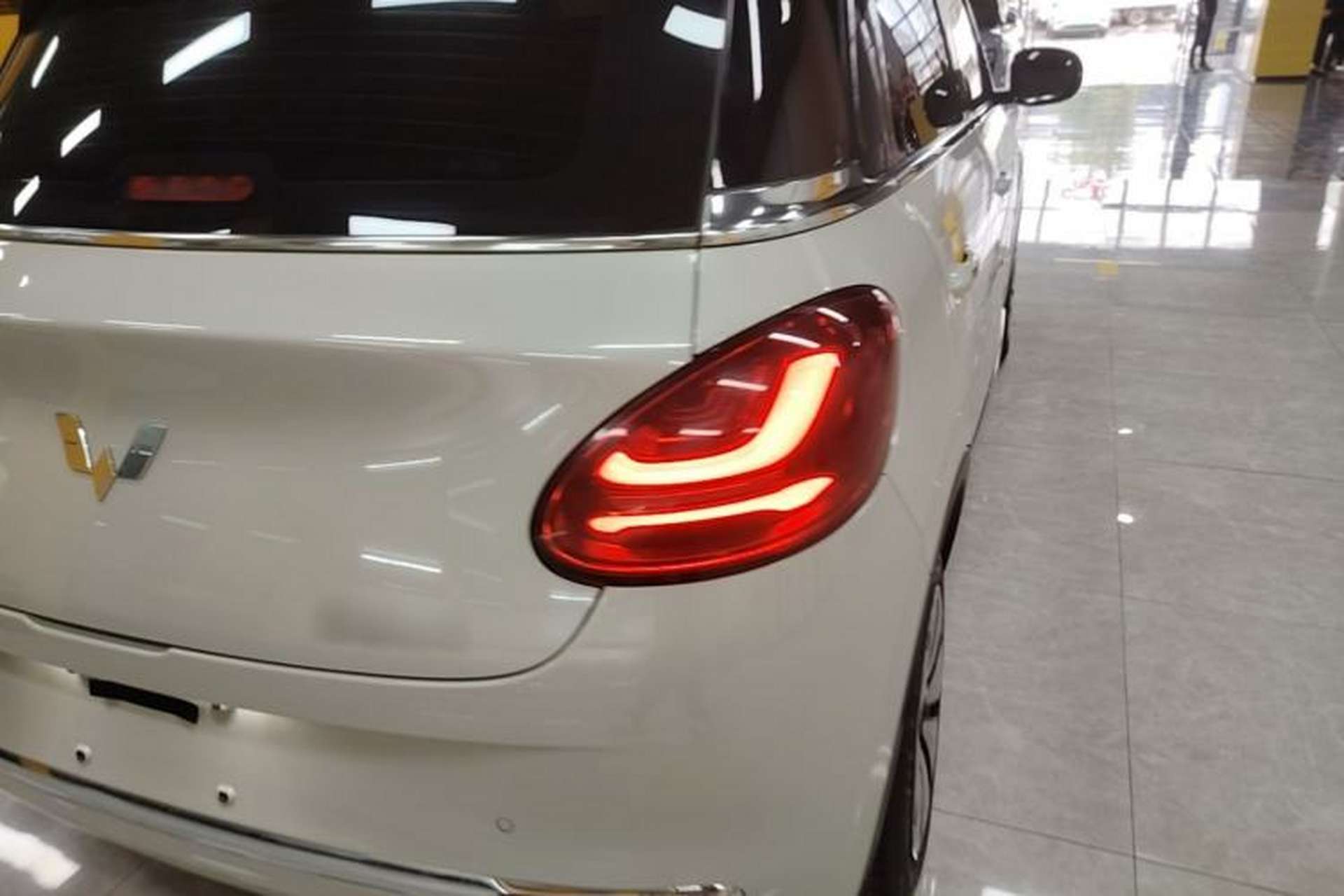 Used Wuling Bingo 2023 333 km Lingxi Connected+ Version Right Rear Taillight