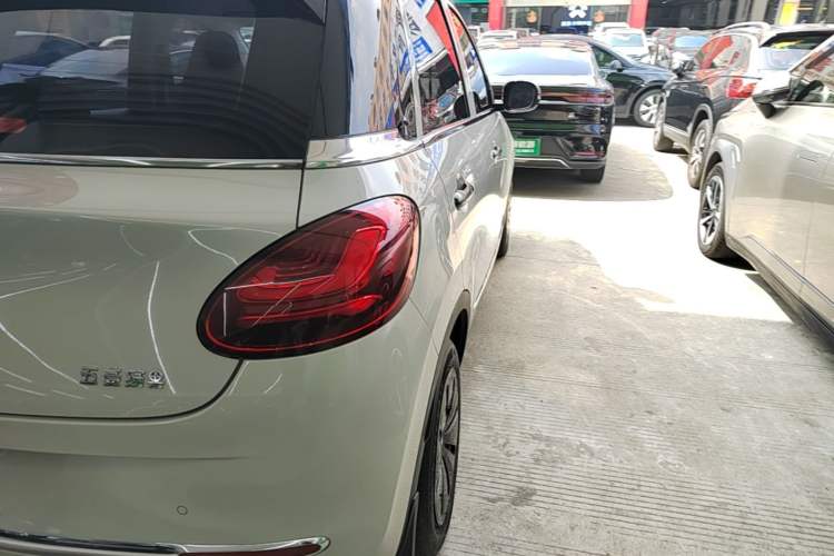 Used Wuling Bingo 2023 410 km Lingxi Deluxe Edition Right Rear Taillight