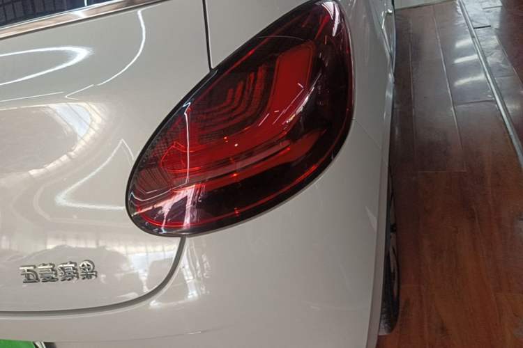Used Wuling Bingo 2023 333 km Lingxi Connected Version Right Rear Taillight