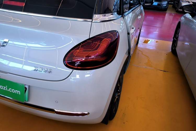 Used Wuling Bingo 2023 410 km Lingxi Deluxe Edition Right Rear Taillight