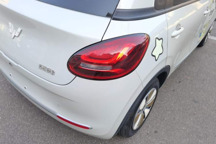 Used Wuling Bingo 2023 203km Light Edition Right Rear Taillight