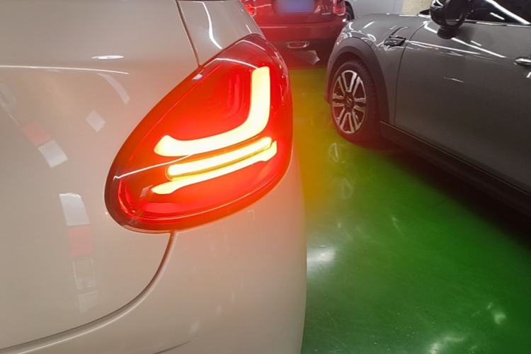 Used Wuling Bingo 2023 333 km Lingxi Connected+ Version Right Rear Taillight