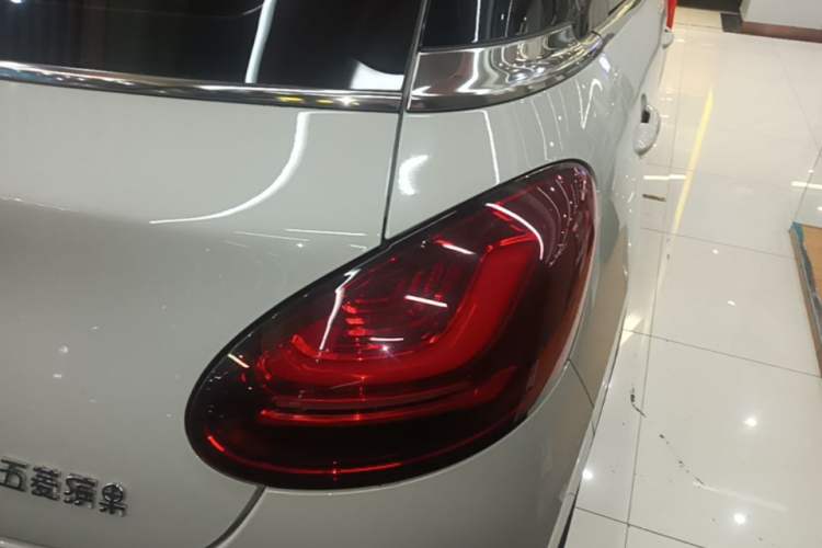Used Wuling Bingo 2023 333 km Lingxi Connected Version Right Rear Taillight