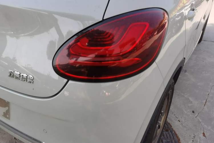Used Wuling Bingo 2023 333 km Lingxi Connected+ Version Right Rear Taillight
