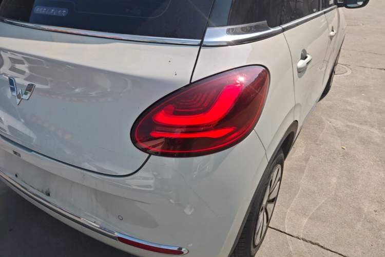 Used Wuling Bingo 2023 333 km Lingxi Connected+ Version Right Rear Taillight