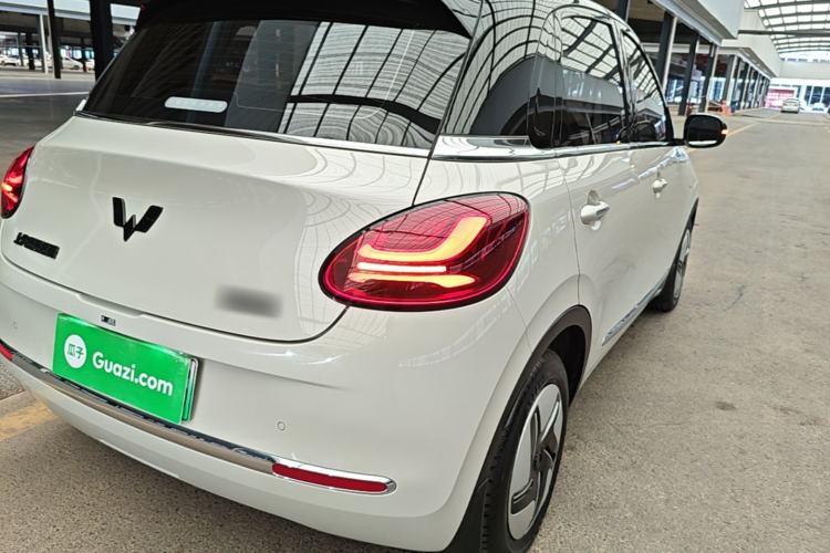 Used Wuling Bingo 2023 333 km Lingxi Connected+ Version Right Rear Taillight