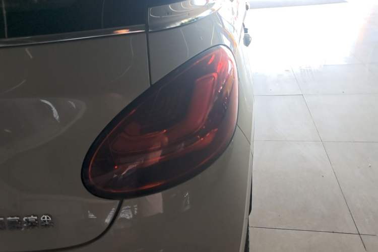Used Wuling Bingo 2023 333km Enjoy+ Version Right Rear Taillight