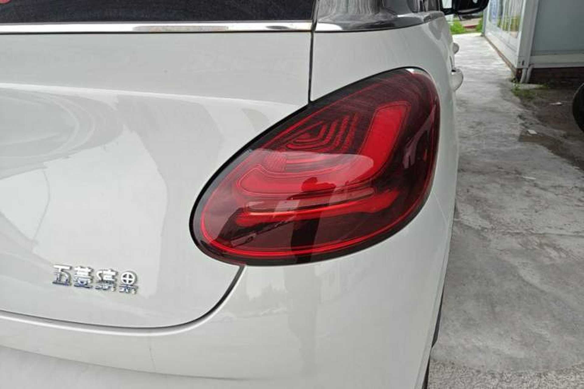 Used Wuling Bingo 2023 333 km Lingxi Connected+ Version Right Rear Taillight