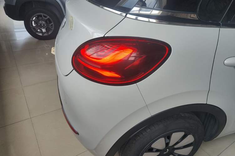 Used Wuling Bingo 2023 203km Comfort Edition Right Rear Taillight