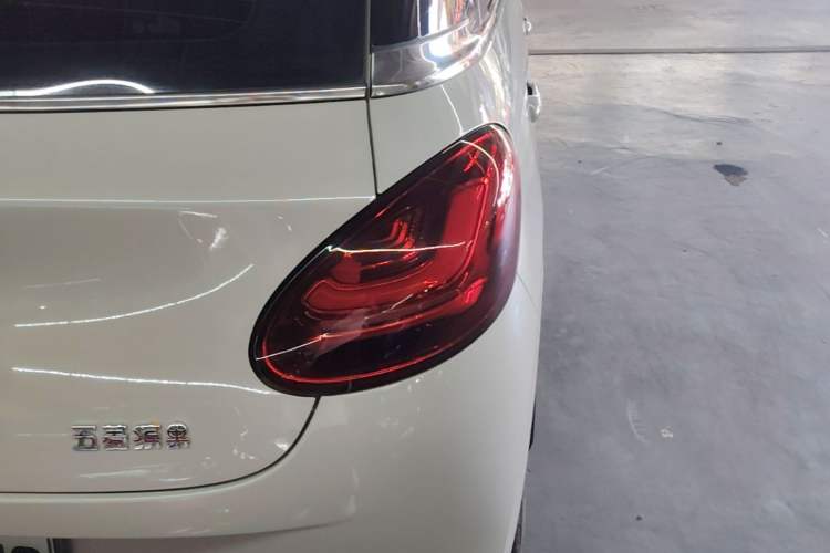 Used Wuling Bingo 2023 203km Comfort Edition Right Rear Taillight
