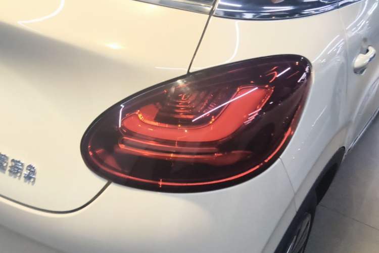 Used Wuling Bingo 2023 410 km Lingxi Deluxe Edition Right Rear Taillight
