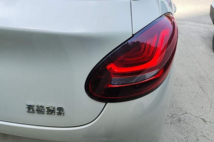 Used Wuling Bingo 2023 203km Light Edition Right Rear Taillight