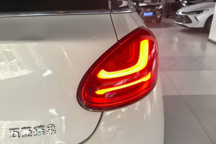 Used Wuling Bingo 2023 333 km Lingxi Connected Version Right Rear Taillight