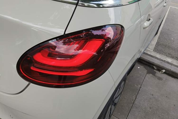 Used Wuling Bingo 2023 410 km Lingxi Deluxe Edition Right Rear Taillight