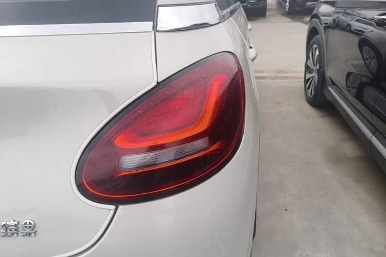 Used Wuling Bingo 2023 203km Light Edition Right Rear Taillight