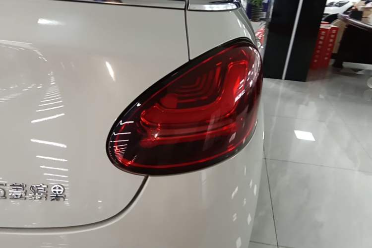 Used Wuling Bingo 2023 333 km Enjoyment Version Right Rear Taillight