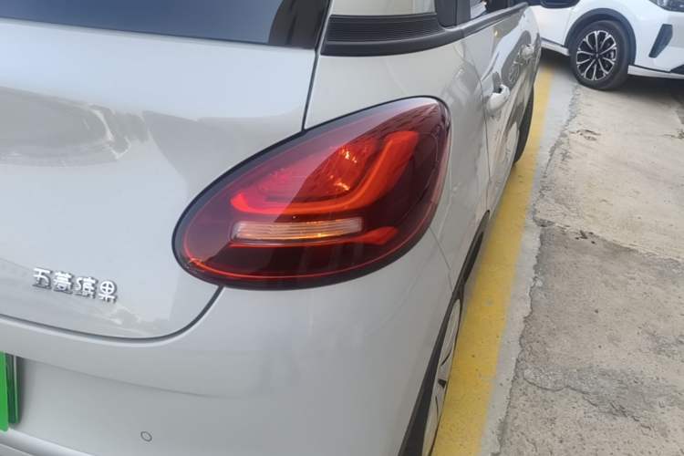 Used Wuling Bingo 2023 203km Light Edition Right Rear Taillight