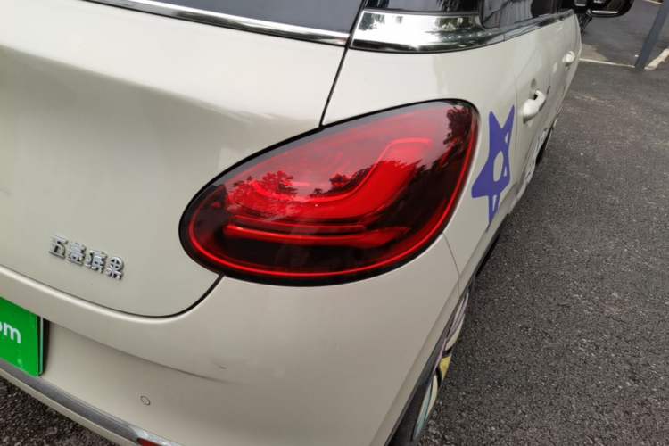 Used Wuling Bingo 2023 333 km Enjoyment Version Right Rear Taillight
