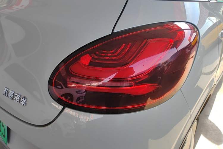 Used Wuling Bingo 2023 333 km Lingxi Connected+ Version Right Rear Taillight