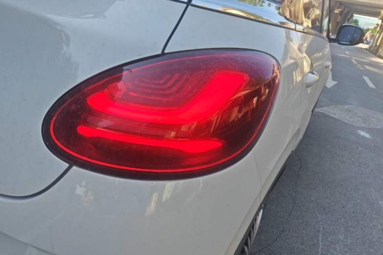 Used Wuling Bingo 2023 333 km Enjoyment Version Right Rear Taillight