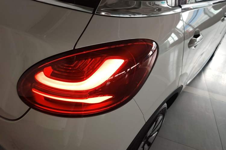 Used Wuling Bingo 2023 333 km Enjoyment Version Right Rear Taillight