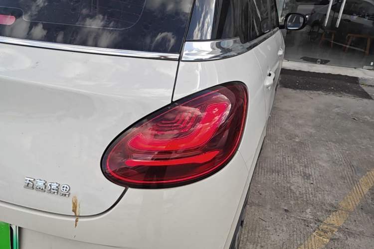 Used Wuling Bingo 2023 333 km Lingxi Connected Version Right Rear Taillight