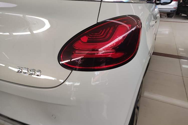 Used Wuling Bingo 2023 333 km Lingxi Connected Version Right Rear Taillight