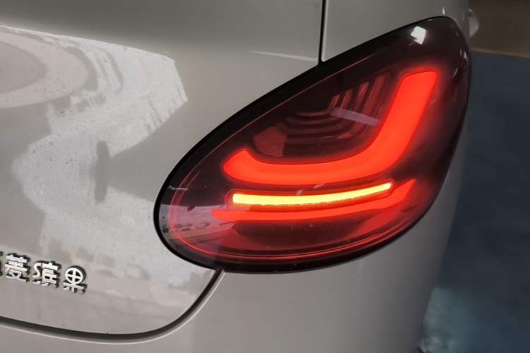 Used Wuling Bingo 2023 410 km Lingxi Deluxe Edition Right Rear Taillight