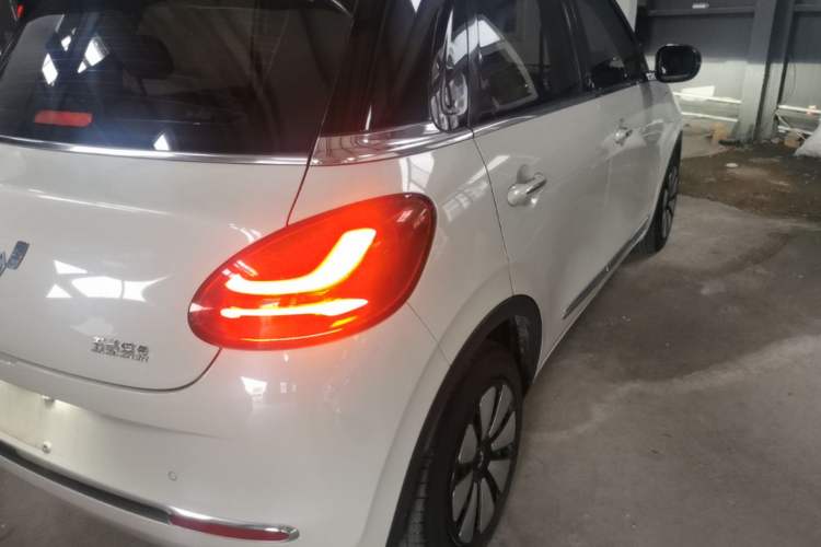 Used Wuling Bingo 2023 333 km Enjoyment Version Right Rear Taillight
