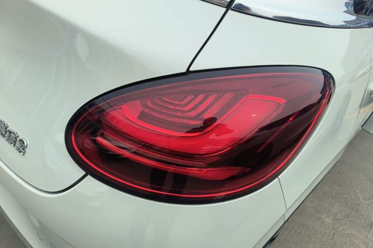 Used Wuling Bingo 2023 333 km Lingxi Connected+ Version Right Rear Taillight