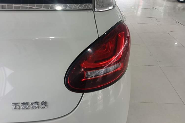 Used Wuling Bingo 2023 333 km Fast-Share Version Right Rear Taillight