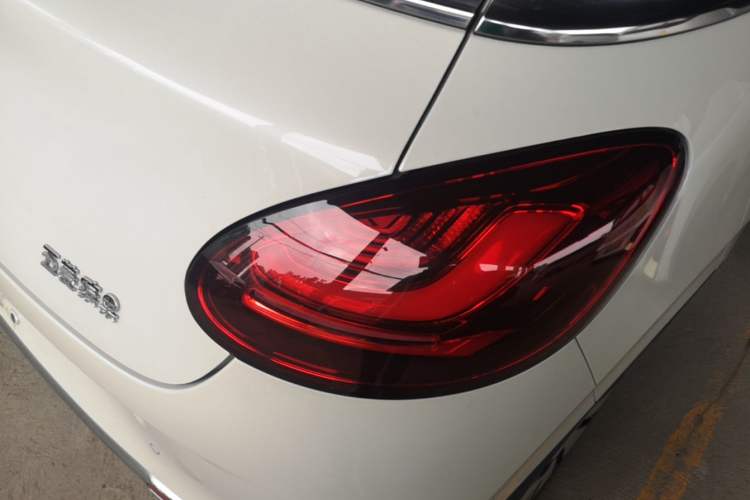 Used Wuling Bingo 2023 333 km Lingxi Connected+ Version Right Rear Taillight