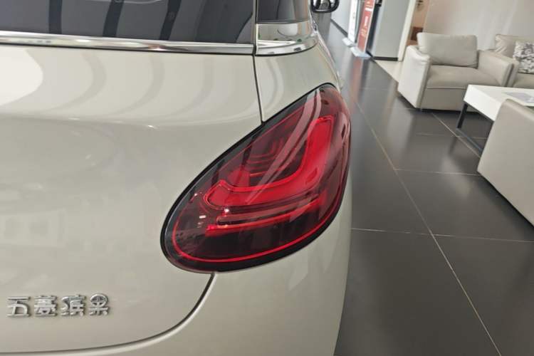 Used Wuling Bingo 2023 203km Comfort Edition Right Rear Taillight