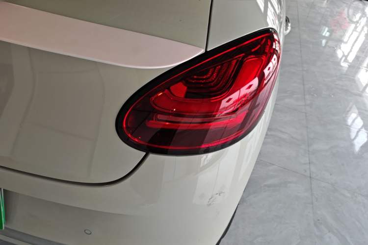 Used Wuling Bingo 2023 410 km Lingxi Deluxe Edition Right Rear Taillight
